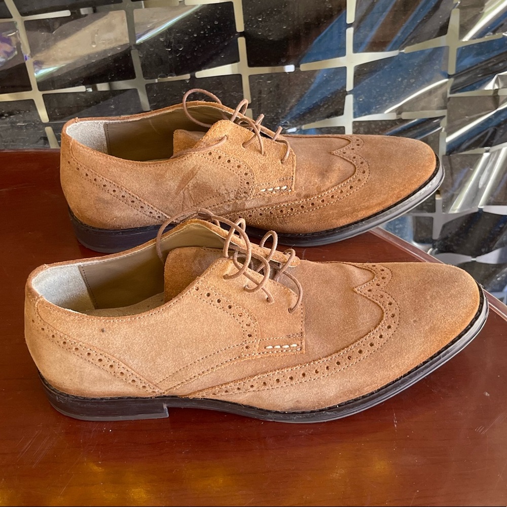 Suede Oxford shoe